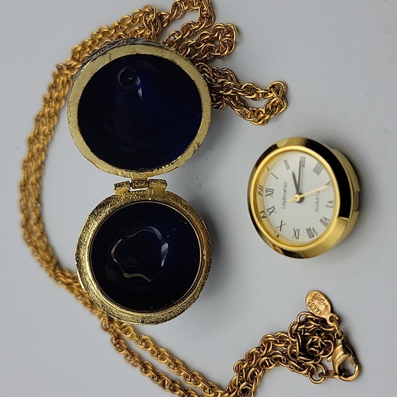 Enamel Egg pendant watch. main image 0